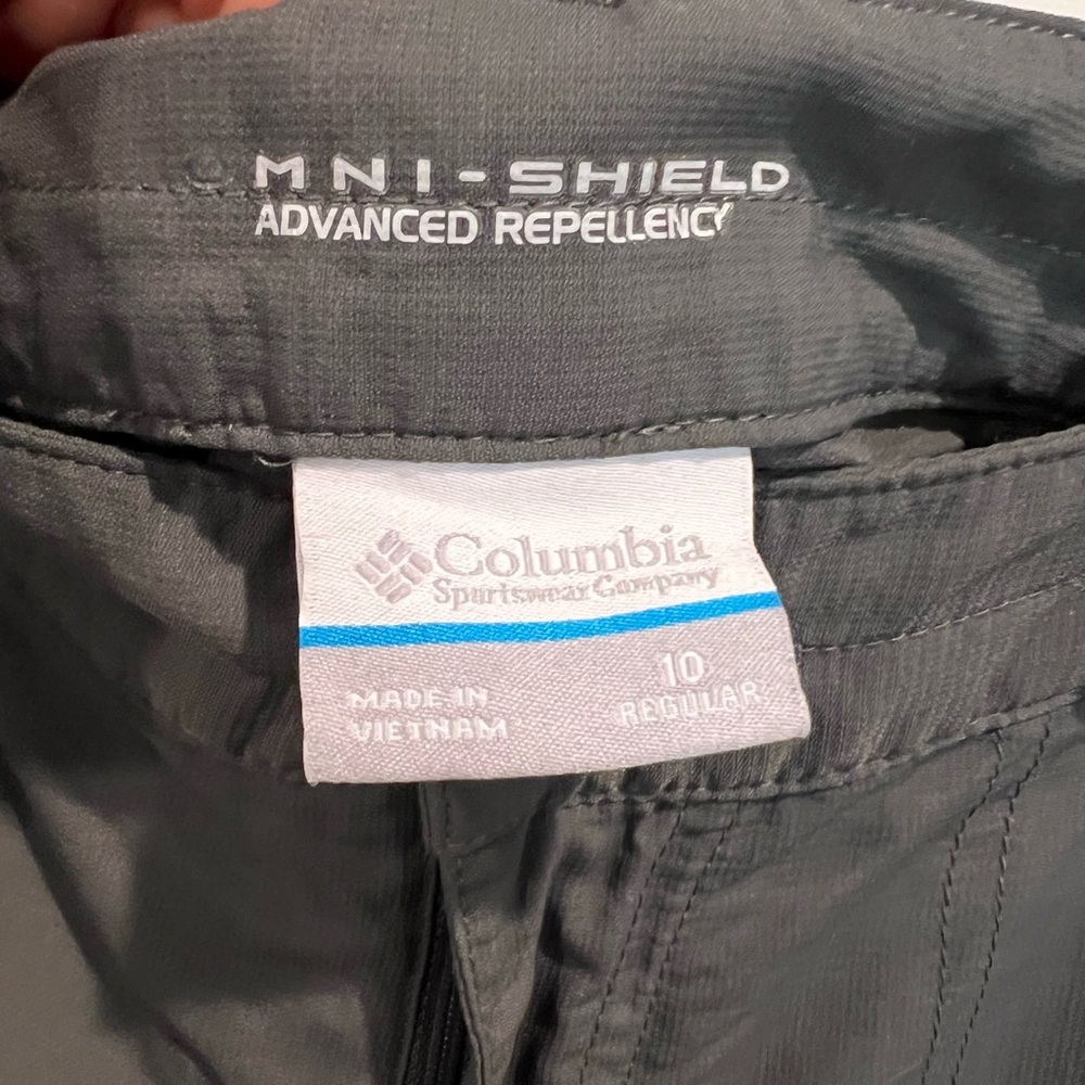 Women’s Columbia Omni-Wick Advanced Repellent Gray Cargo Activewear Pants - Picture 4 of 13